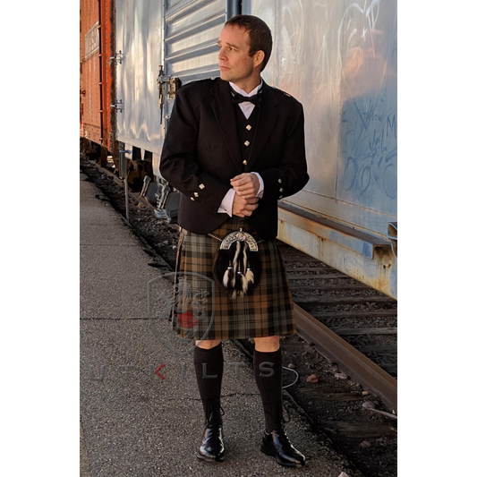 Traditional 8 Yard Tartan Kilt - Prices from 300.00 to 399.00